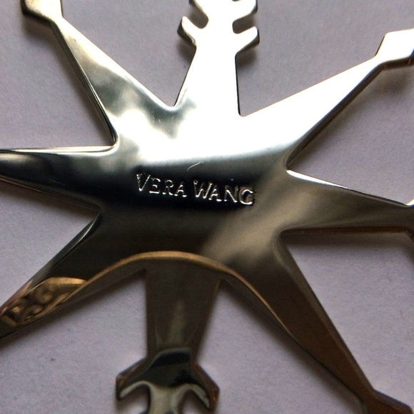 VERA WANG Silver Snowflake 8 Point Ornament 3" HTF - Picture 7 of 7